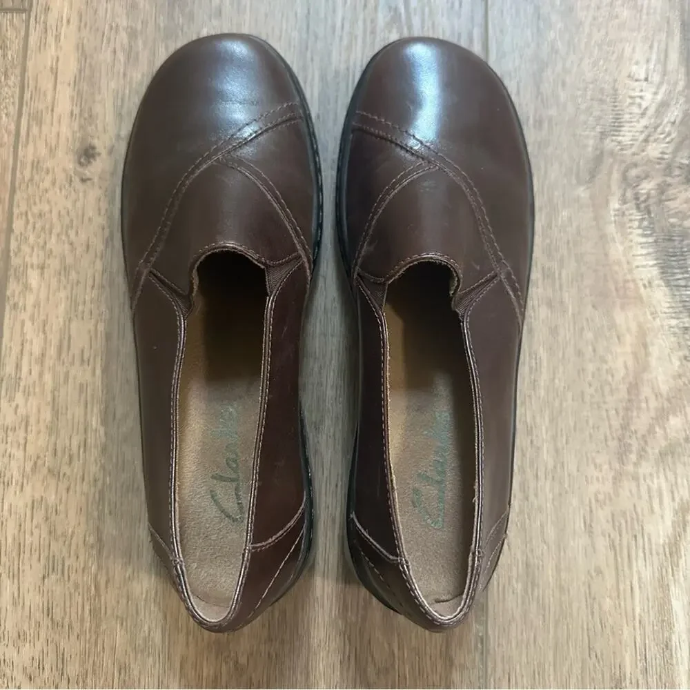 Clarks Brown Slip-on Loafers, Clogs, BlackBerry,‎ Healed, Leather, Women’s 7.5
